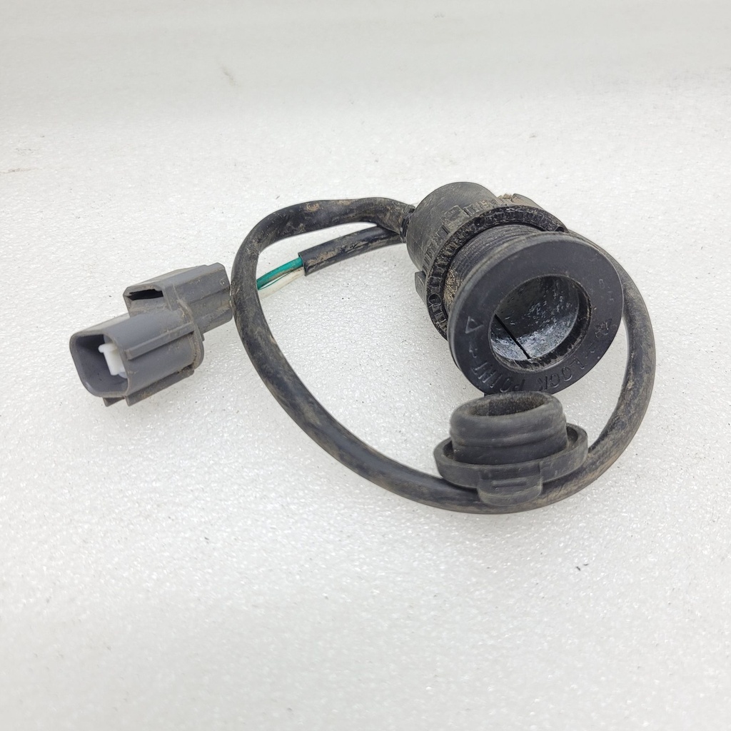 POWER OUTPUT SOCKET