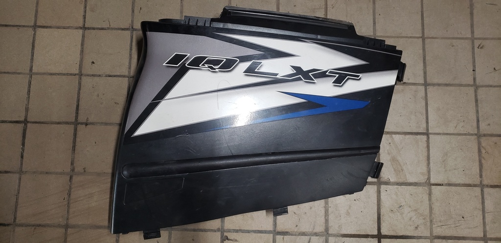 SIDE PANEL ASM RIGHT GLOSS BLAC