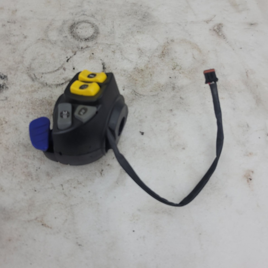 + 515177053 LH Housing Without wiring