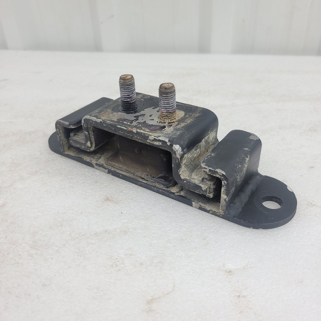 front bracket, engine