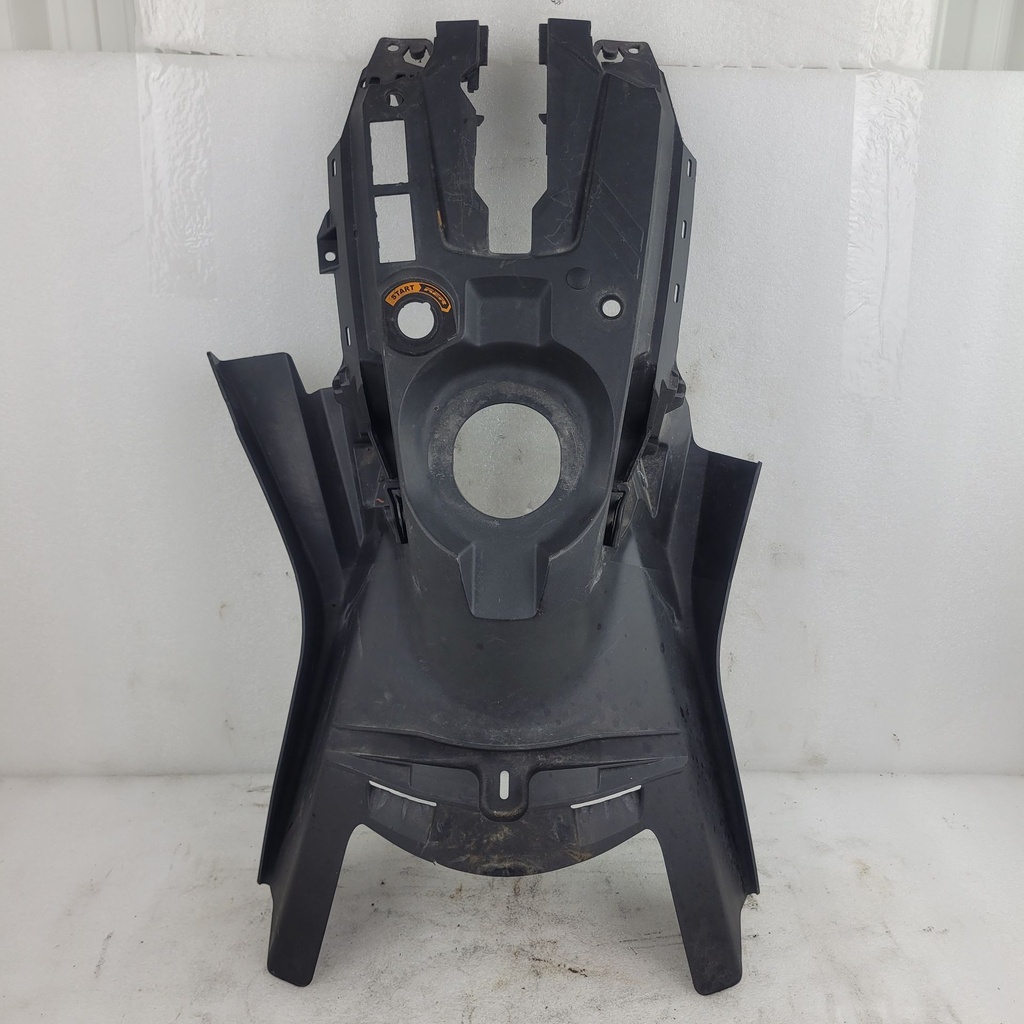 deep black, rear console