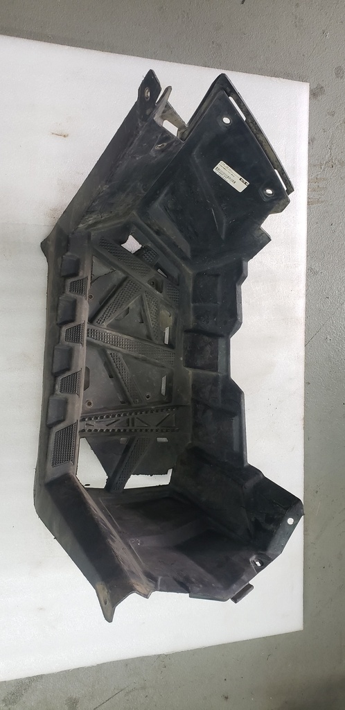 FOOTWELL, LEFT