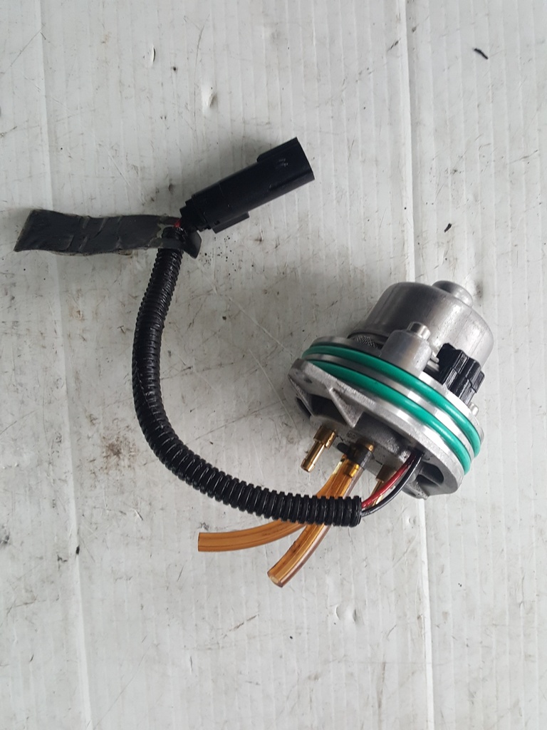 pump, oil (inc. 26)