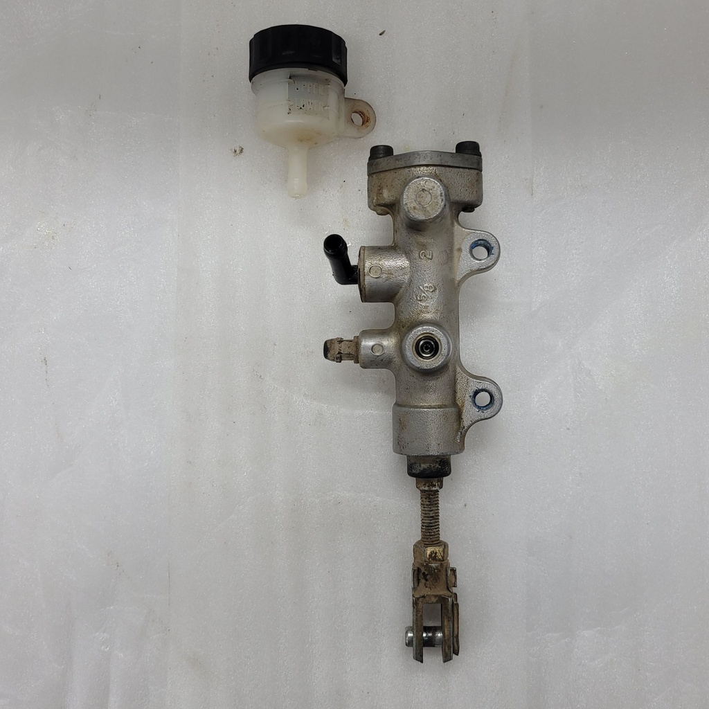 master cylinder