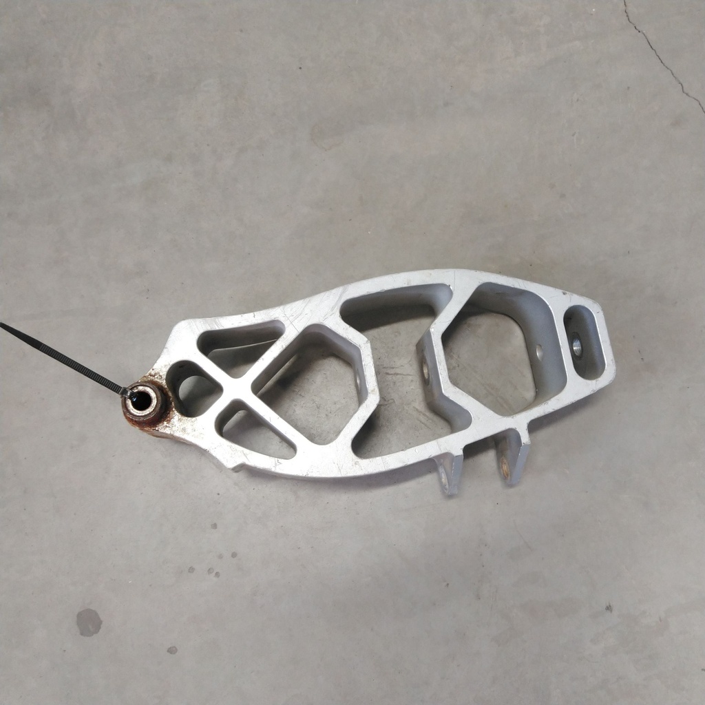 KNUCKLE LEFT - YAMAHA - 8GK-23501-10-00