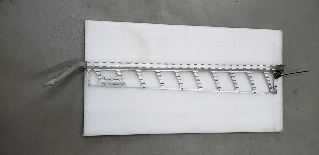 ASM., SUPPORT, FOOTREST, - POLARIS - 1018777