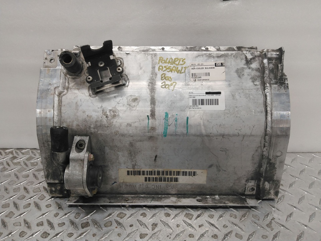 cooler bulkhead assembly
