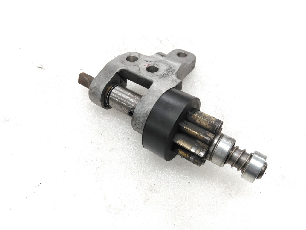 PINION AND PINION BRACKET ASSEM