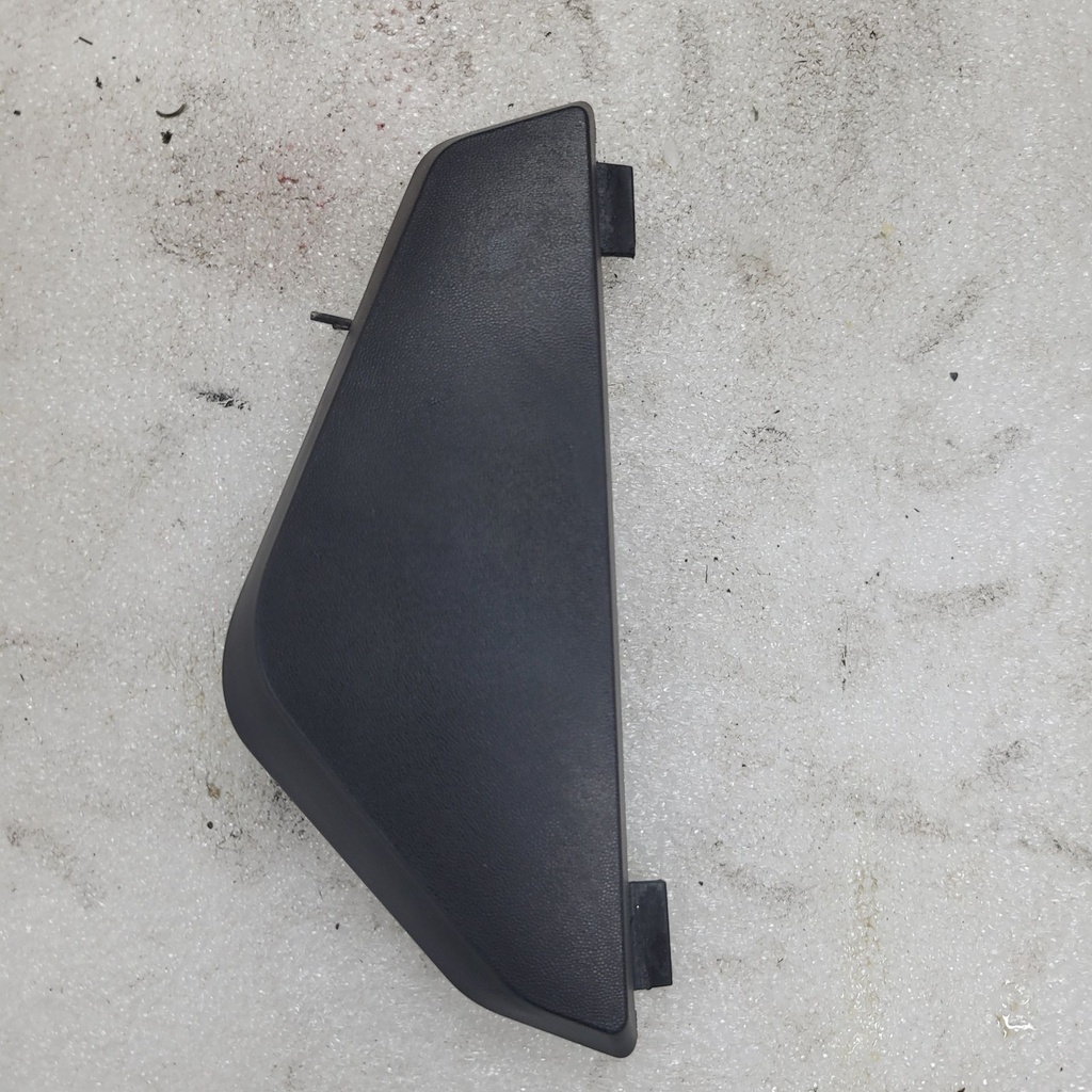 bottom pan door