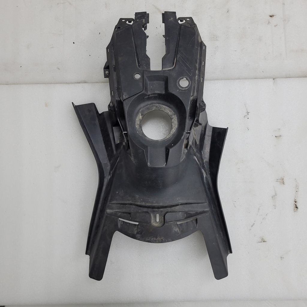 deep black, rear console