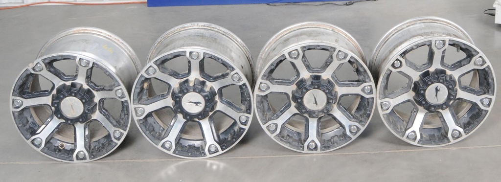 Set de 4 mags 4X115/14'' Usagés Arctic-Cat