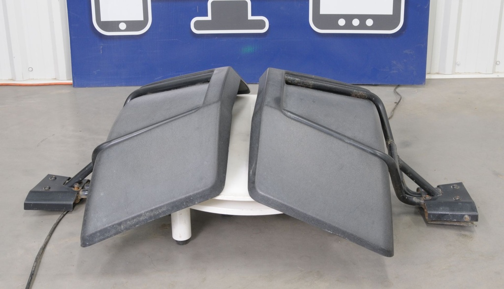 Front Fenders