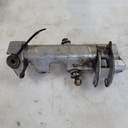 Spindle, Steering - L